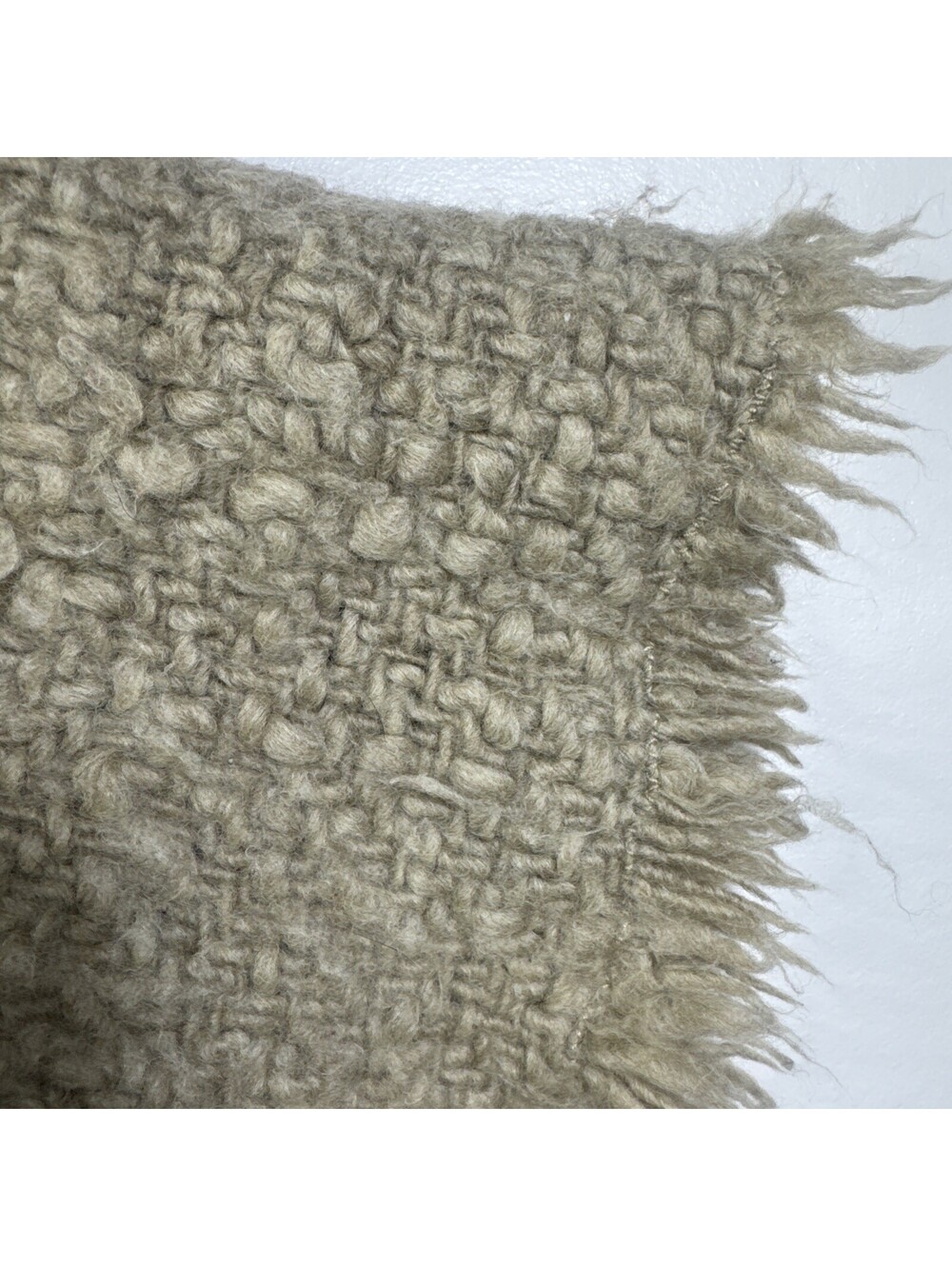 Giorgio Armani Borgonuovo 21 Authenticated Ruana Italian Soft Quiet Luxury Shawl - Picture 13 of 15